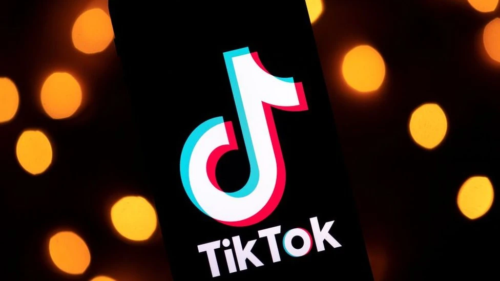 «Скляна шкіра» з TikTok може закінчитися у дерматолога: дослідники перевірили вірусні K-beauty поради